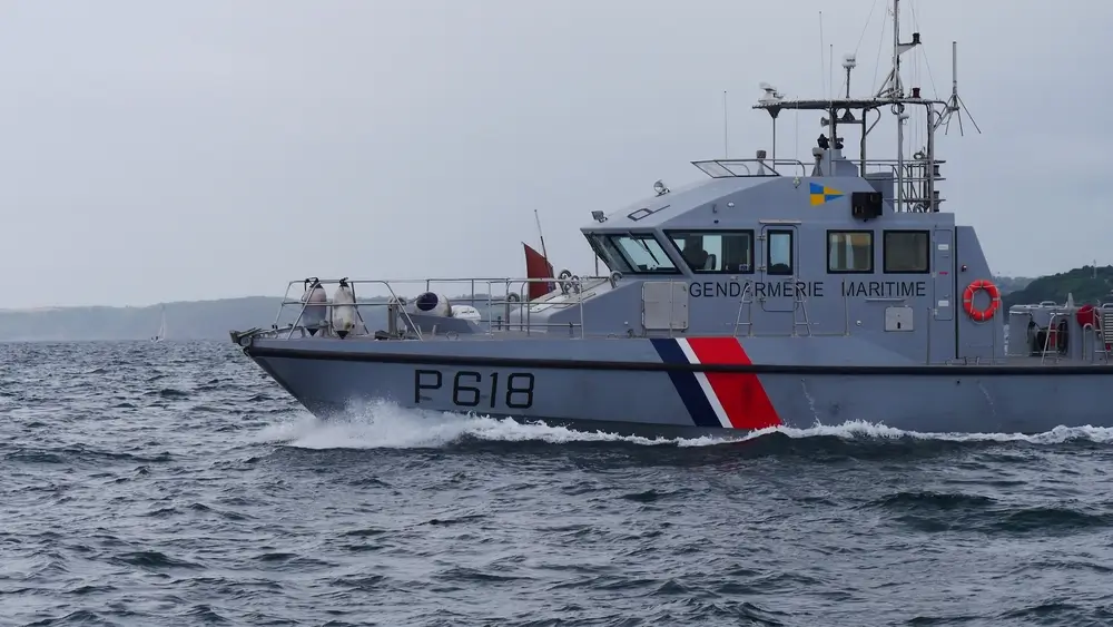 Vedette de la gendarmerie maritime en patrouille pour une mission de surveillance côtière et de police en mer.